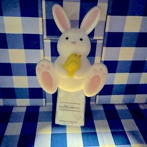 Bath & Body Works Bunny Wallflower Plug